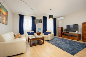 Beautiful Apartment for 6 people with Balcony and Parking in Warsaw by Noclegi Renters